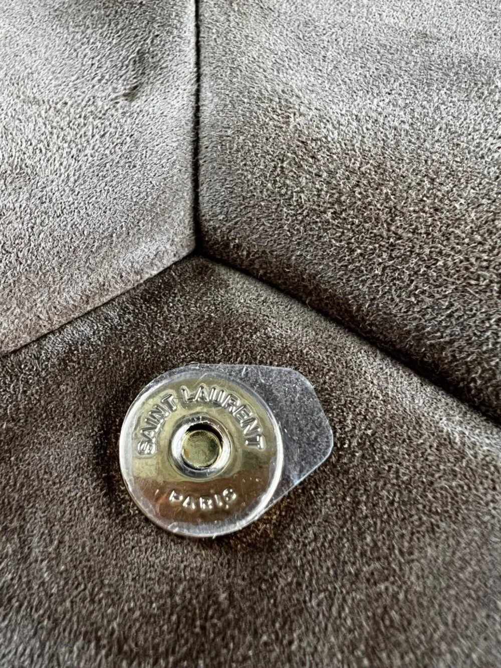 Saint Laurent Cassandre Large Envelope Pouch in Suede - Picture 11 of 15